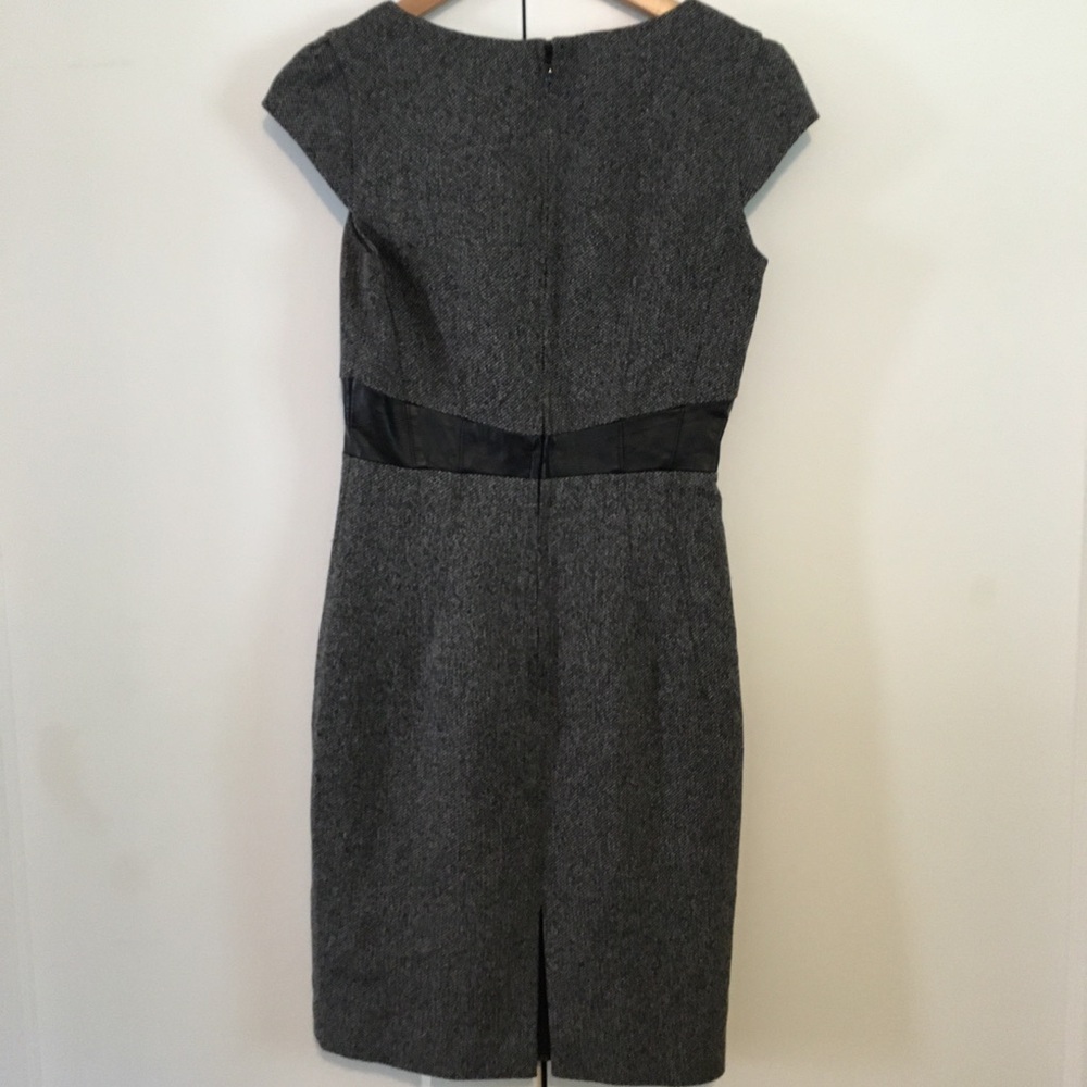 H&M midi women’s dress. Size 6 - Picture 3 of 4